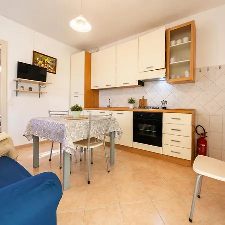 Villa Sa Jacaranda -beachside With Private Parking Siniscola